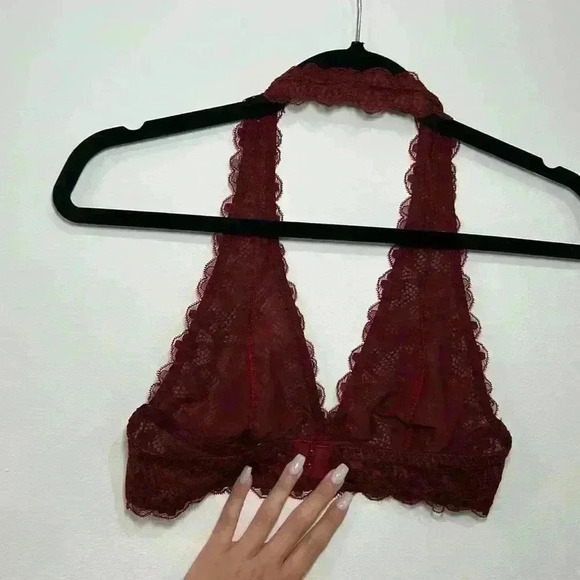 Red lace bralette - Picture 2 of 2